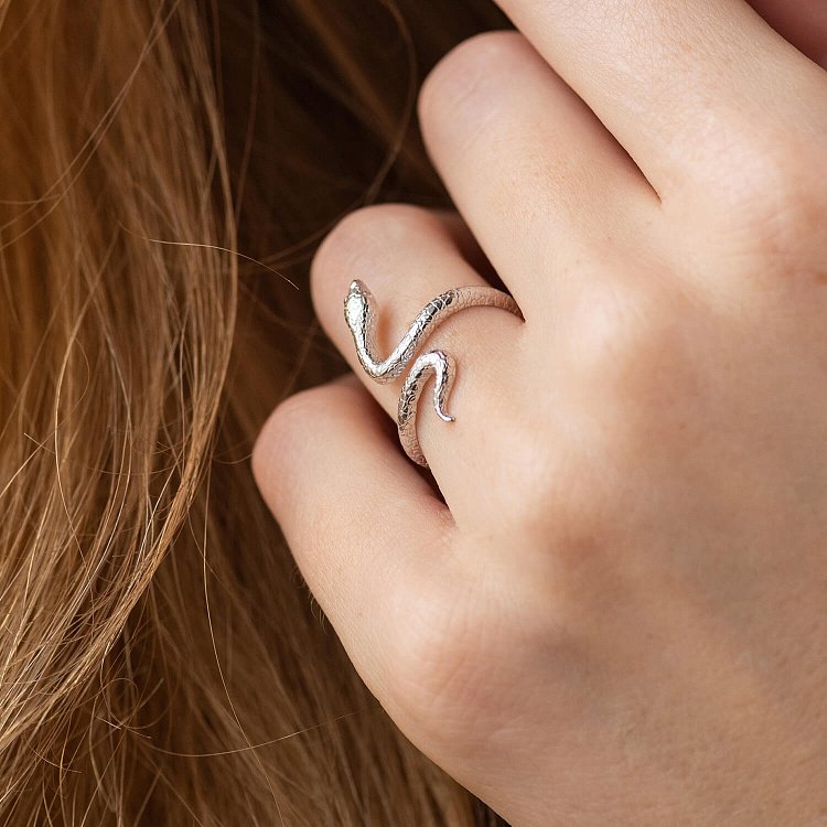 Кольцо "Змея" в белом золоте к07995 от ювелирного магазина Оникс - 7