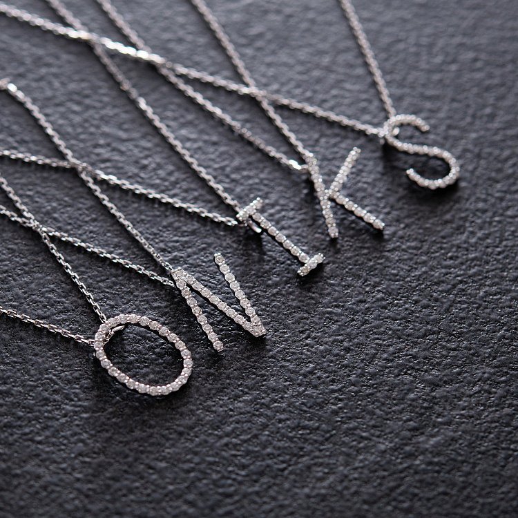 Золотое колье с буквой " Т " с бриллиантами 134021121 от ювелирного магазина Оникс - 1