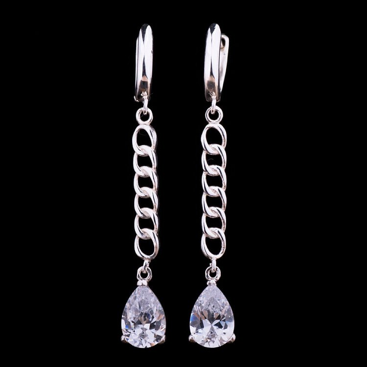 Срібні сережки "Крапельки" з фіанітами 121614 від ювелірного магазину Онікс