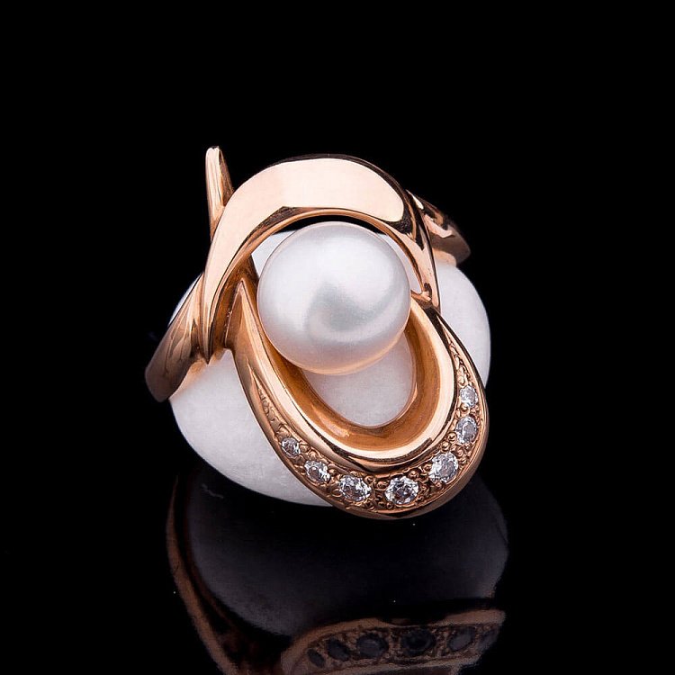 Каблучка з перлами і фіанітами к00495 - 1 Каблучка з перлами і фіанітами к00495 від ювелірного магазину Онікс - 1