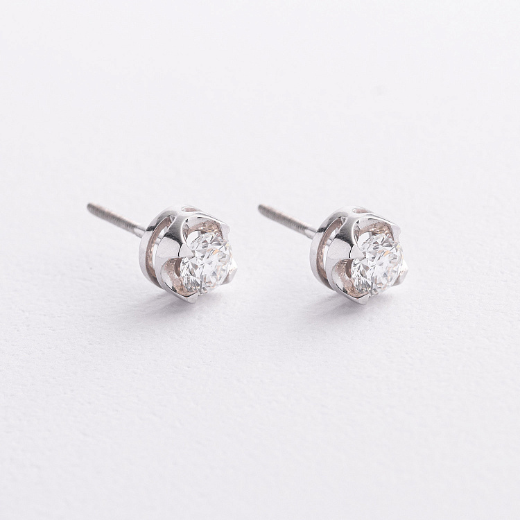 Золотые серьги - пусеты с бриллиантами сб0572л (0,8) от ювелирного магазина Оникс