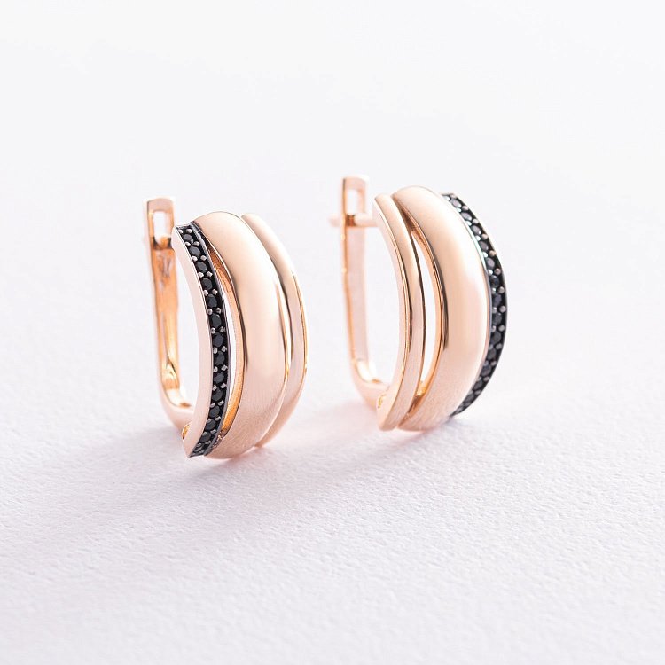 Золотые серьги з черными фианитами с06840 от ювелирного магазина Оникс