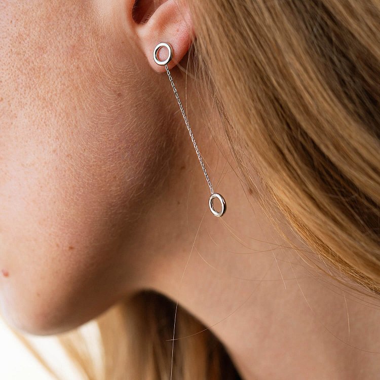 Серьги "Кружочки" на цепочке в белом золоте с07276 от ювелирного магазина Оникс - 6