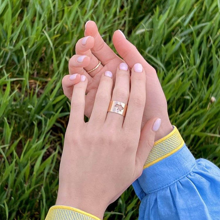 Кольцо "Моя Украина" в желтом золоте к07038 - 8 Кольцо "Моя Украина" в желтом золоте к07038 от ювелирного магазина Оникс - 8