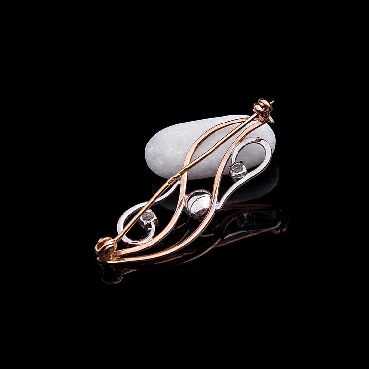 Золотая брошь с фианитами зак00091 от ювелирного магазина Оникс - 1