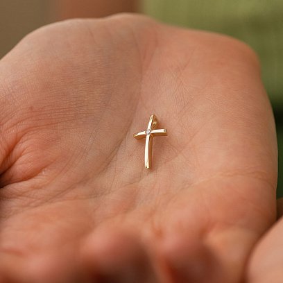 Крестик в желтом золоте с бриллиантом пб0316м №4