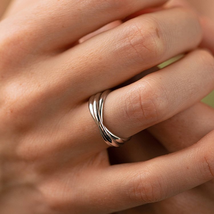 Золотое кольцо "Круговорот" (тройное) к07642 от ювелирного магазина Оникс - 9