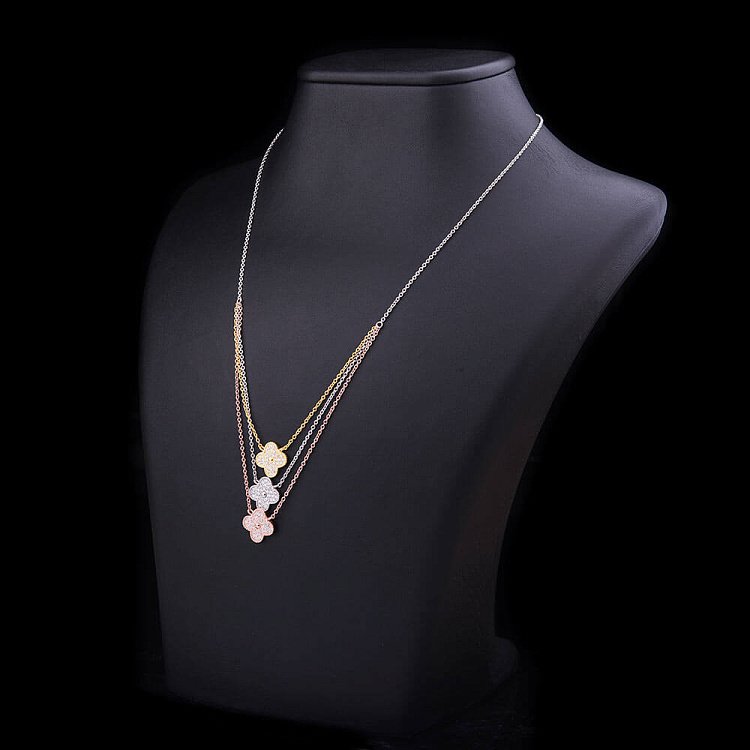 Серебряное колье "Цветочки" с фианитами 18215 - 1 Серебряное колье "Цветочки" с фианитами 18215 от ювелирного магазина Оникс - 1