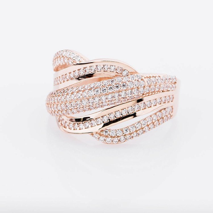 Золота каблучка з фіанітами к04137 від ювелірного магазину Онікс - 1