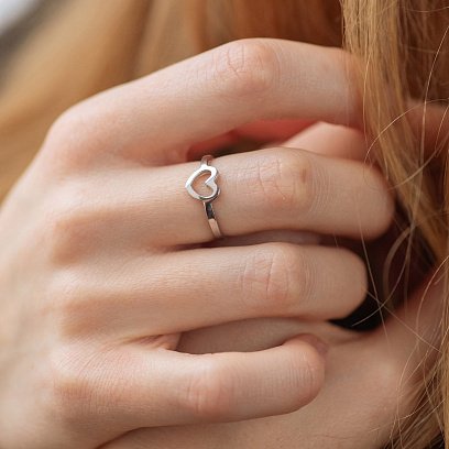 Серебряное кольцо "Сердечко" 7050 №9