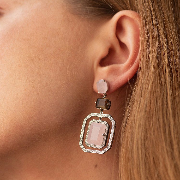 Срібні сережки з фіанітами 121288 від ювелірного магазину Онікс