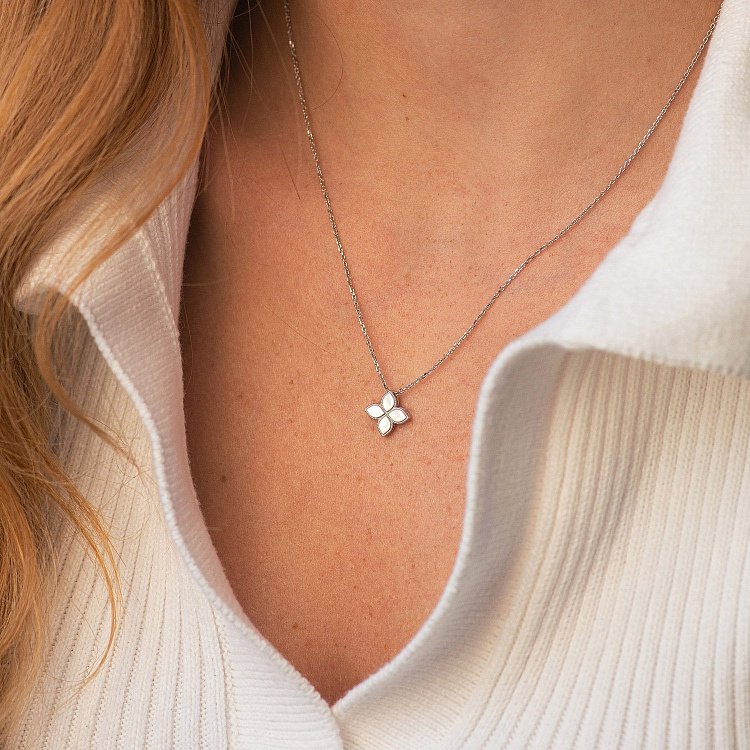 Кольє "Конюшина" в білому золоті кол02493 від ювелірного магазину Онікс - 3