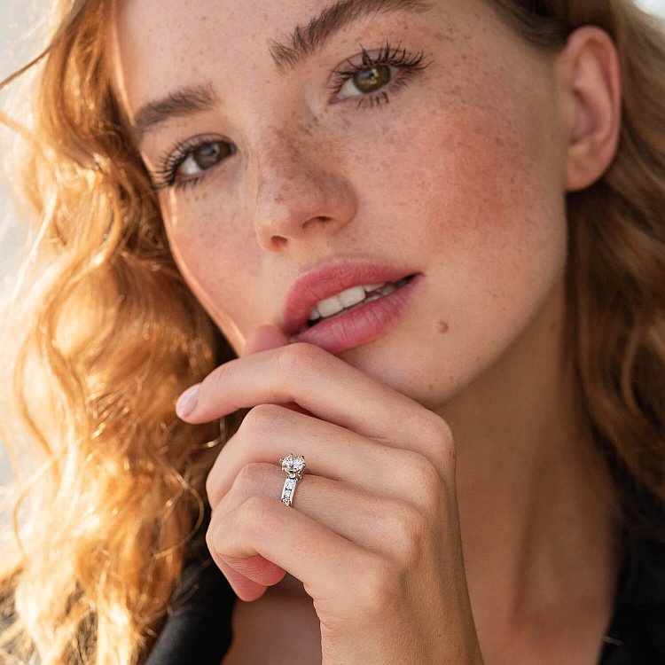 Помолвочное золотое кольцо с бриллиантами 213361121 - 5 Помолвочное золотое кольцо с бриллиантами 213361121 от ювелирного магазина Оникс - 5