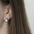 Серебряные серьги-кольца "Love" 122072 от ювелирного магазина Оникс