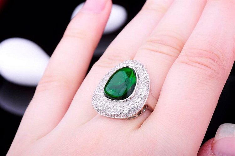 Срібний перстень з фіанітами 11835 від ювелірного магазину Онікс - 4