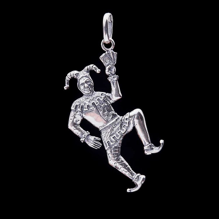 Серебряная подвеска "Шут" 131104 от ювелирного магазина Оникс