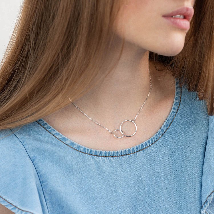 Серебряное колье "Пересечение колец" 181049 от ювелирного магазина Оникс - 2