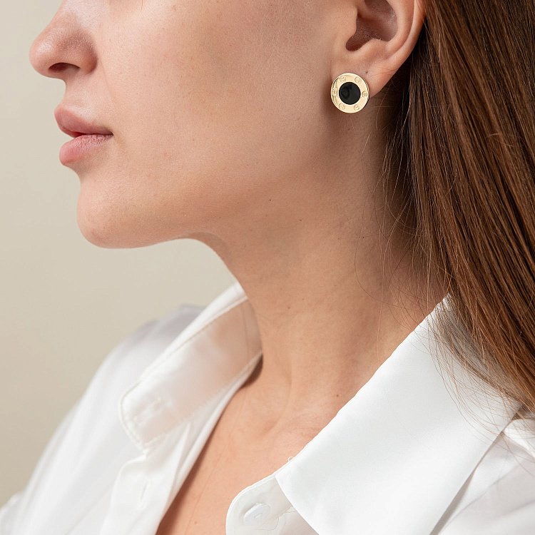 Серьги "Love" в желтом золоте (эмаль) с06796 от ювелирного магазина Оникс - 1