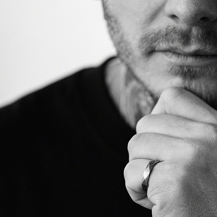 Срібна текстурна каблучка 1055 від ювелірного магазину Онікс - 3