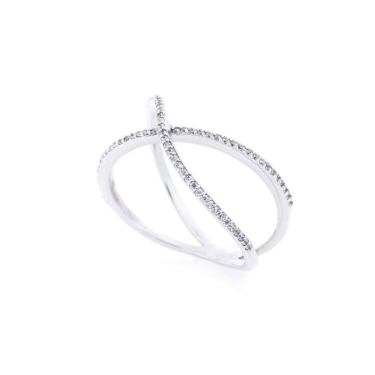 Золотое кольцо с фианитами к04598 от ювелирного магазина Оникс - 1