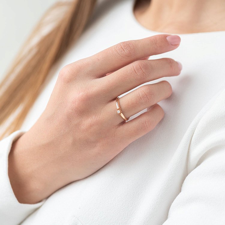 Золотое помолвочное кольцо с фианитом к05557 от ювелирного магазина Оникс - 1