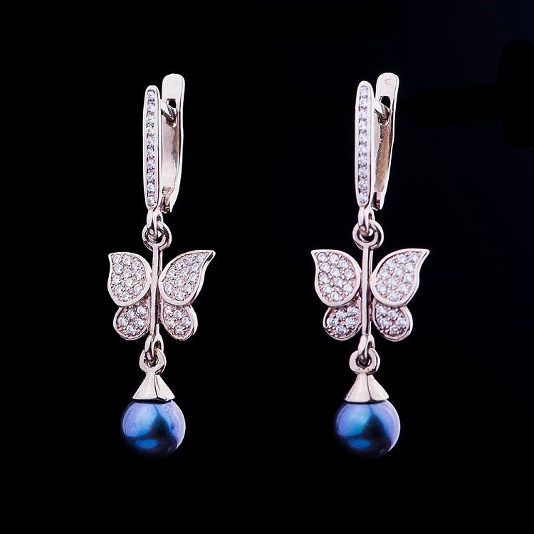 Золотые серьги "Бабочки" с жемчугом и фианитами 03-702.0.2320 - 1 Золотые серьги "Бабочки" с жемчугом и фианитами 03-702.0.2320 от ювелирного магазина Оникс - 1