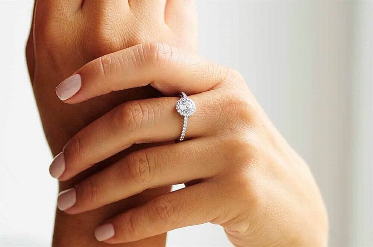 Золота заручальна каблучка з фіанітами к01373ж від ювелірного магазину Онікс - 6