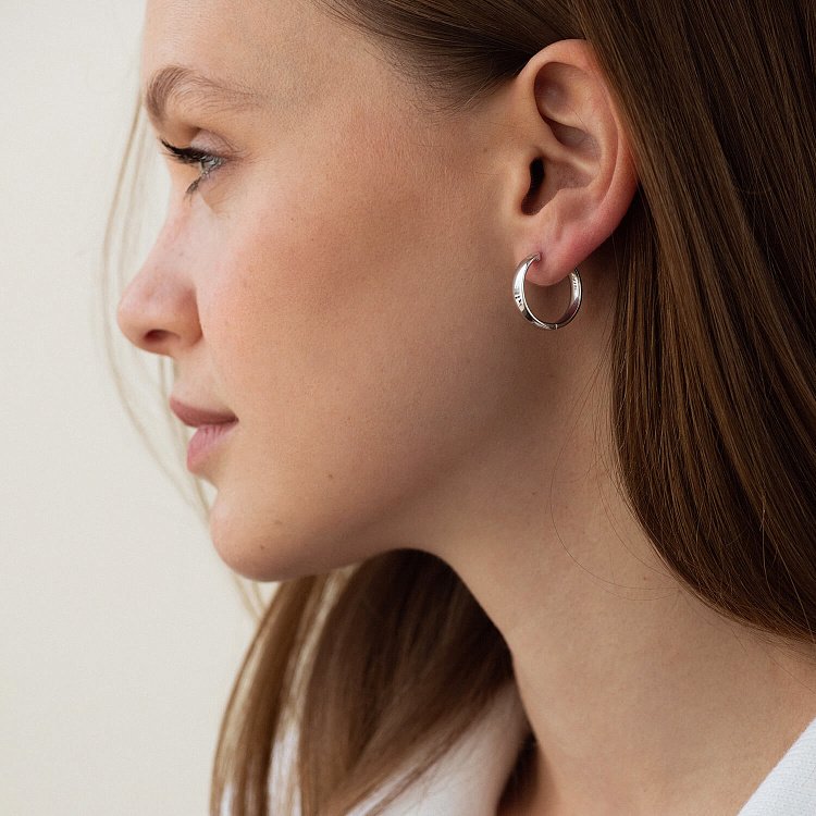 Серьги - кольца в серебре 7086 от ювелирного магазина Оникс - 5