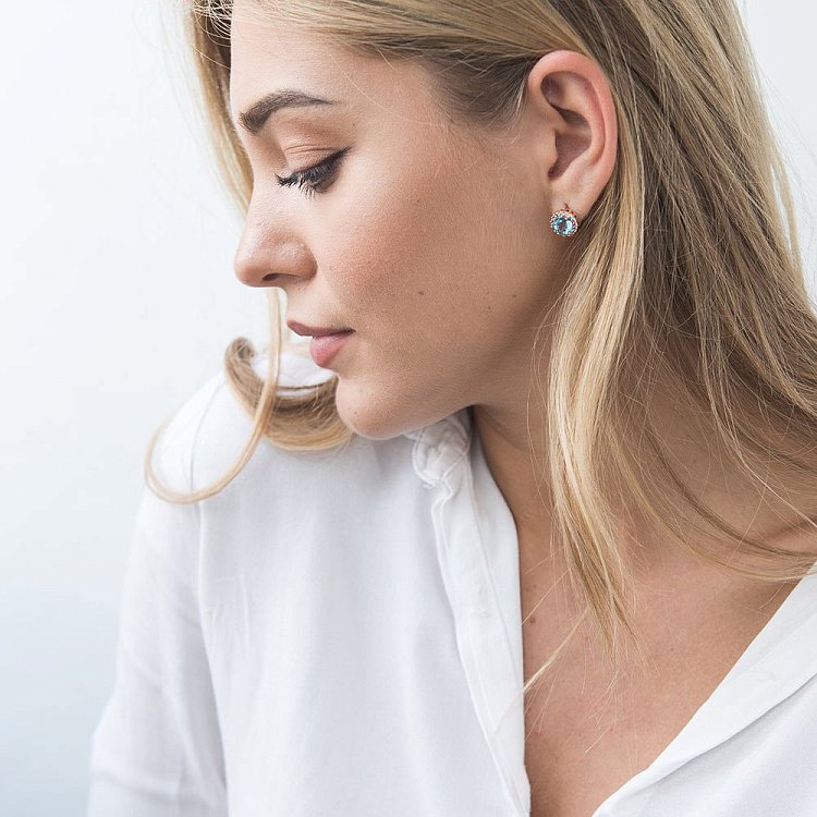 Золотой кулон с голубым топазом и фианитами п01336 от ювелирного магазина Оникс - 2