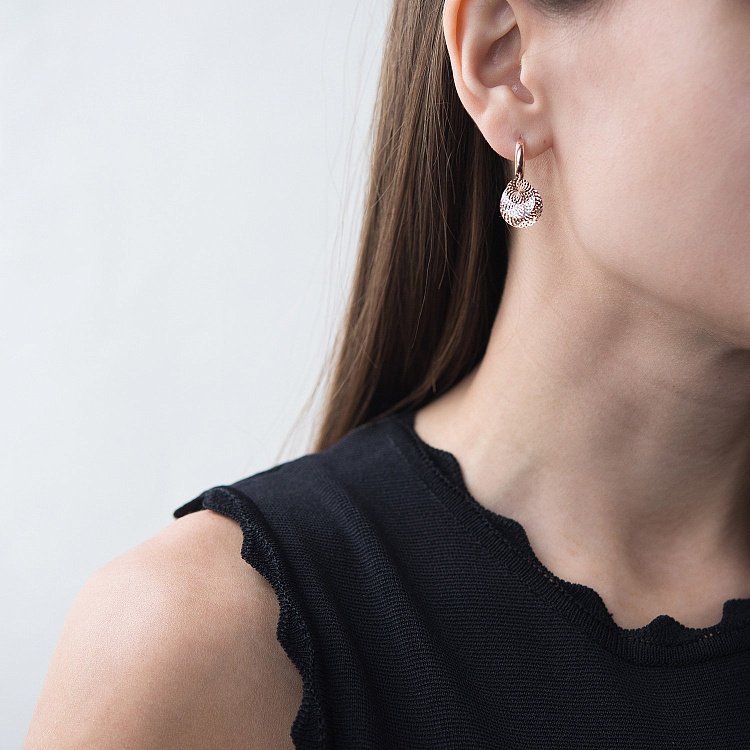 Золоті сережки без каменів с05315 від ювелірного магазину Онікс - 1