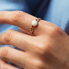 Каблучка "Ланцюжок" з синт. опалом (червоне золото) к08297 от ювелирного магазина Оникс - 3