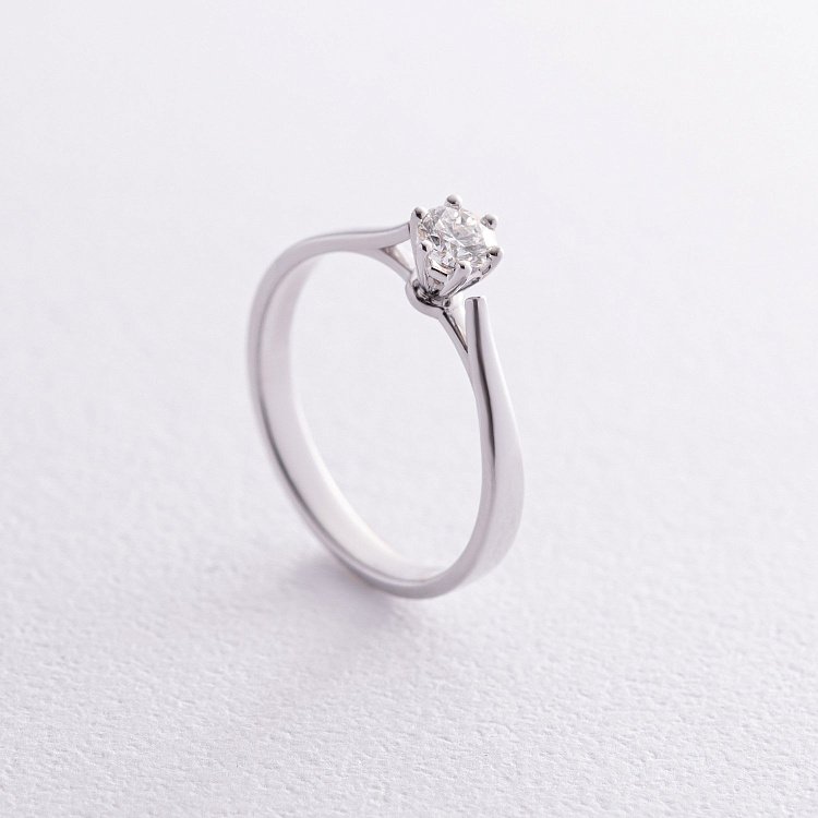 Помолвочное золотое кольцо с бриллиантом 220581121 от ювелирного магазина Оникс