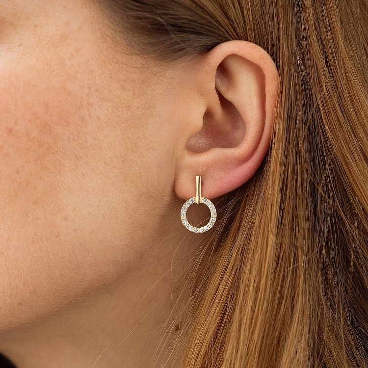 Серьги - пусеты "Tessa" с фианитами (желтое золото) с08729 от ювелирного магазина Оникс