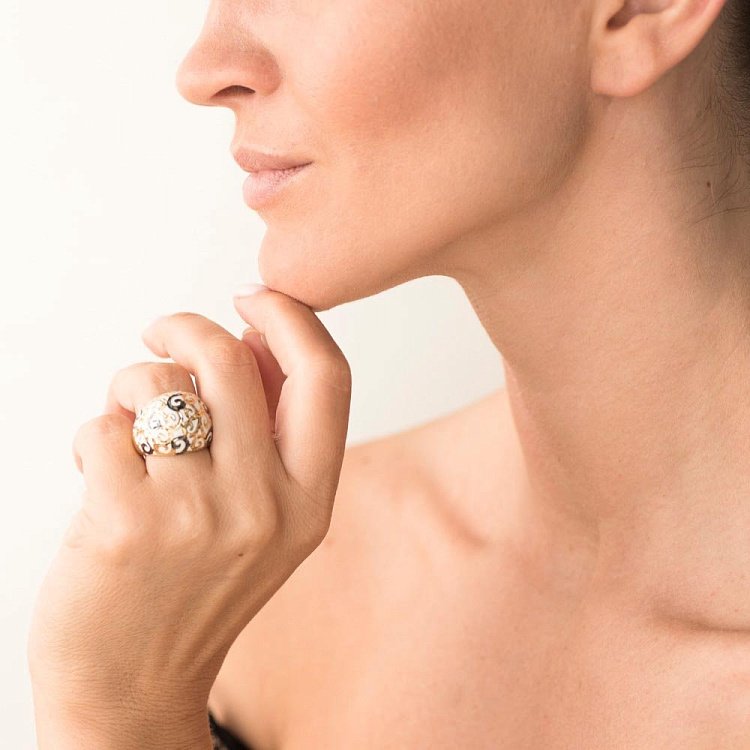 Золота каблучка (емаль) к03487 від ювелірного магазину Онікс - 3