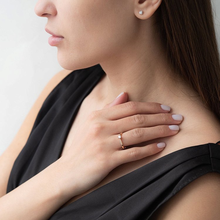 Золотое помолвочное кольцо с бриллиантом кб0266lg - 1 Золотое помолвочное кольцо с бриллиантом кб0266lg от ювелирного магазина Оникс - 1