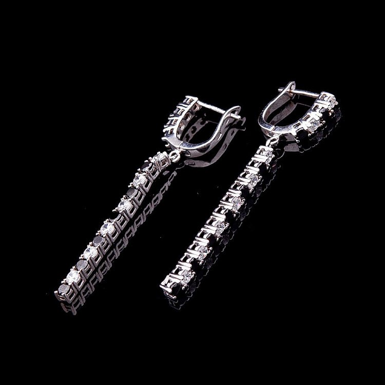 Серебряные серьги с фианитами 121424 от ювелирного магазина Оникс - 2