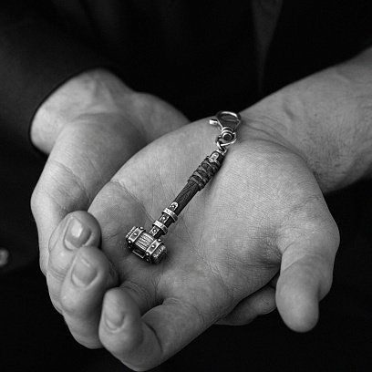 Срібний брелок "Молот вікінга" з ебеном 1116 №9