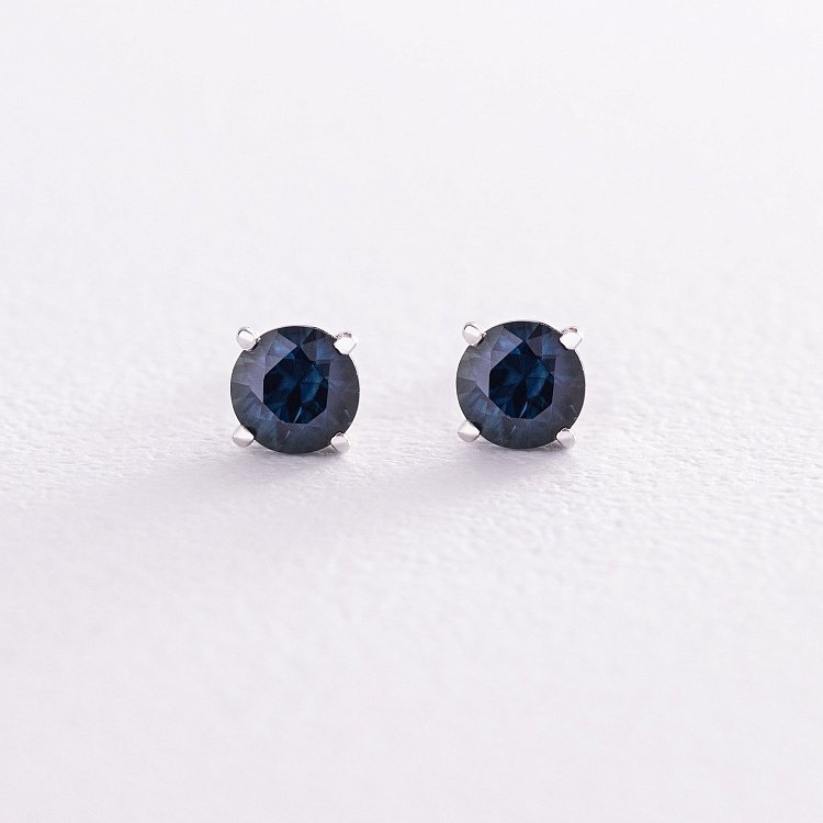 Золотые серьги - пусеты с сапфирами сб0390 от ювелирного магазина Оникс