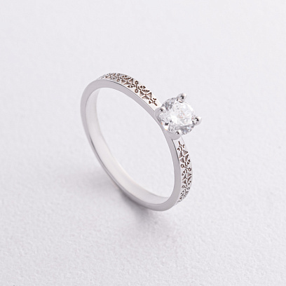 Помолвочное серебряное кольцо "Вышиванка" с фианитом 1543