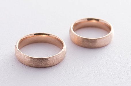 Сколько стоит обручальное кольцо: какие моменты могут влиять на цену украшения