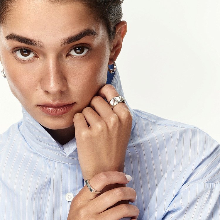 Срібна каблучка "Giselle" 112813 від ювелірного магазину Онікс - 6