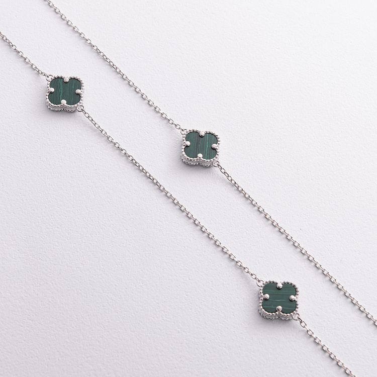 Серебряное колье "Клевер" (малахит) 181338 от ювелирного магазина Оникс