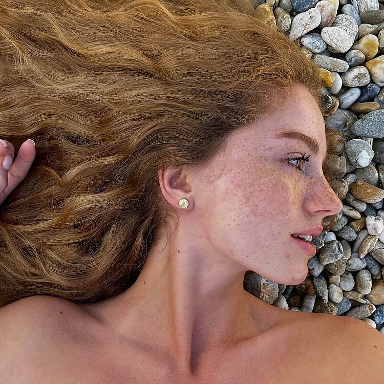 Серьги - пусеты "Ракушки" в желтом золоте с08464 от ювелирного магазина Оникс - 10