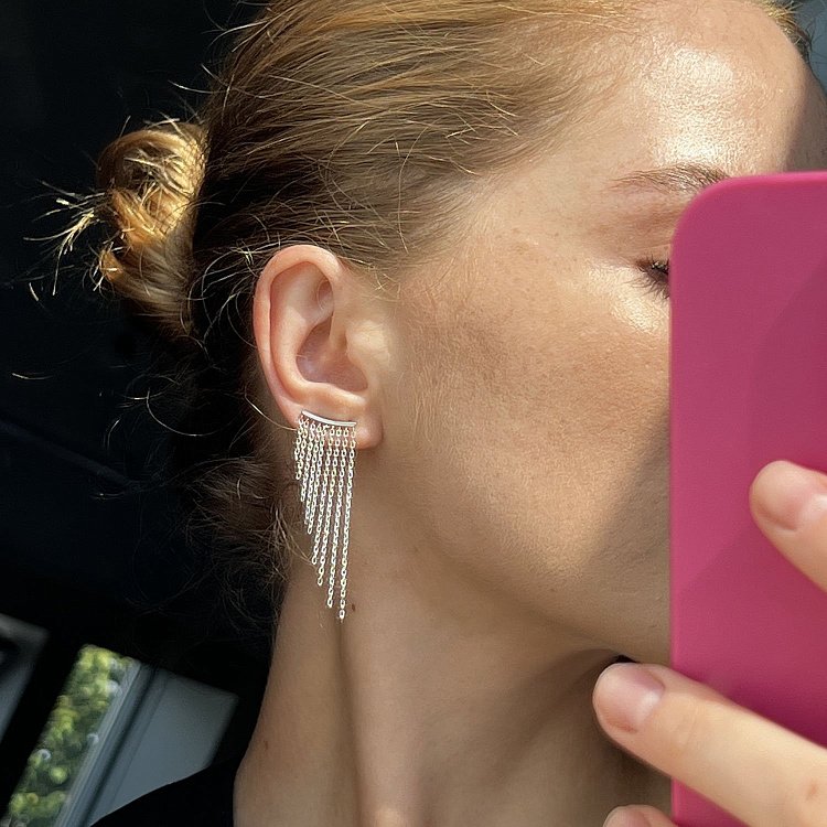 Срібні сережки - клаймбери з ланцюжками OR113060 від ювелірного магазину Онікс - 5