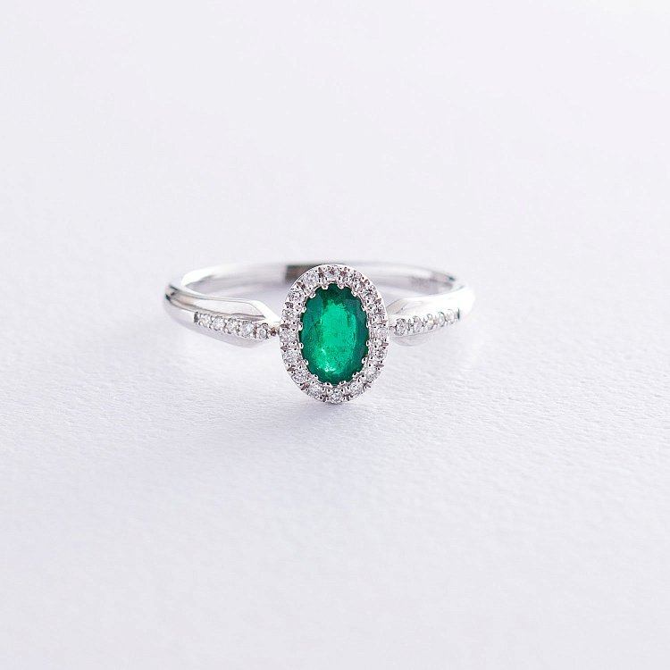 Золота каблучка з смарагдом і діамантами R30022A1 від ювелірного магазину Онікс