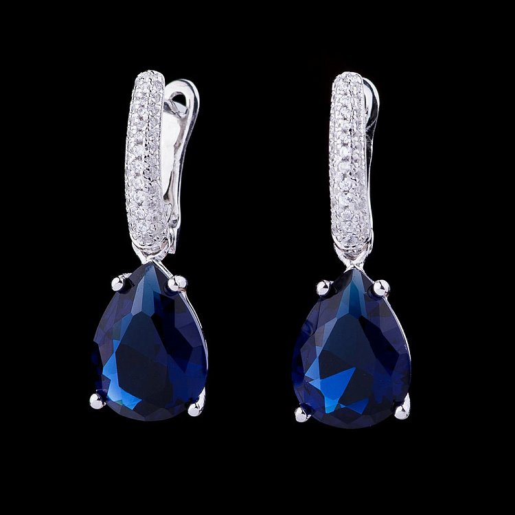 Серебряные серьги с фианитами 122012 от ювелирного магазина Оникс - 1