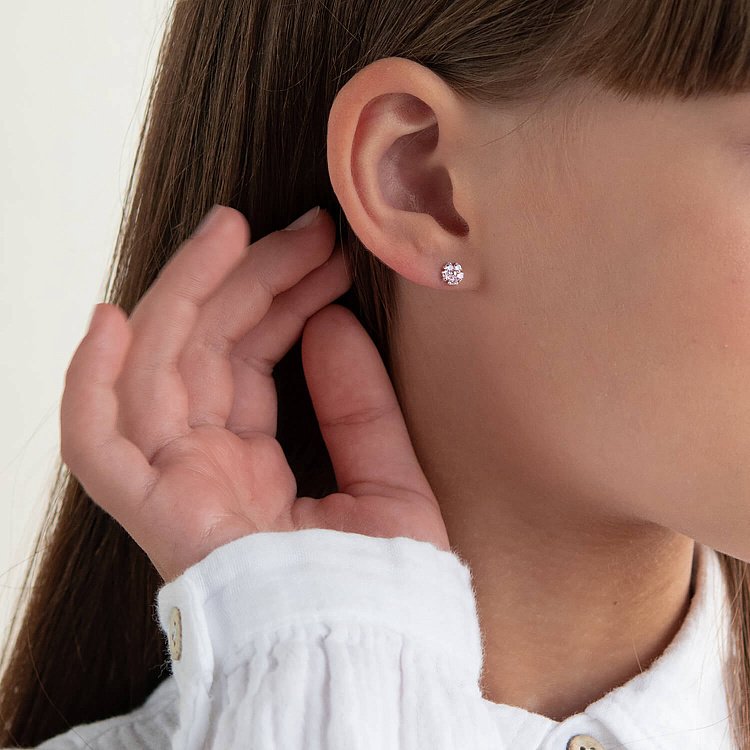 Серебряные серьги - пусеты "Цветочки" с фианитами 121883 от ювелирного магазина Оникс - 3