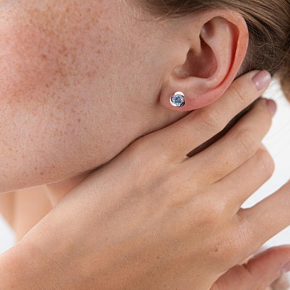 Золотые серьги-пусеты с голубым топазом с02404 №5