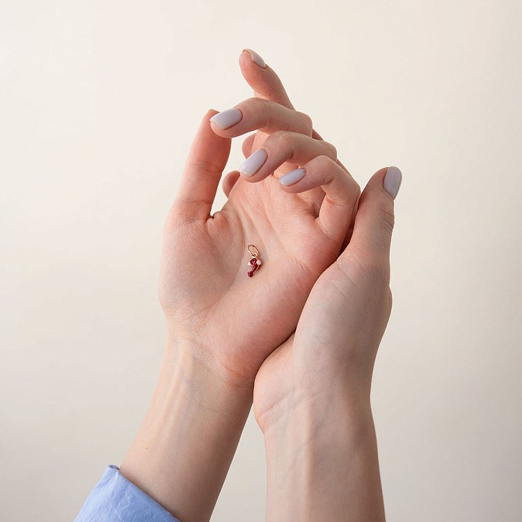 Золота підвіска "Дельфін" (емаль) п00876д від ювелірного магазину Онікс - 1