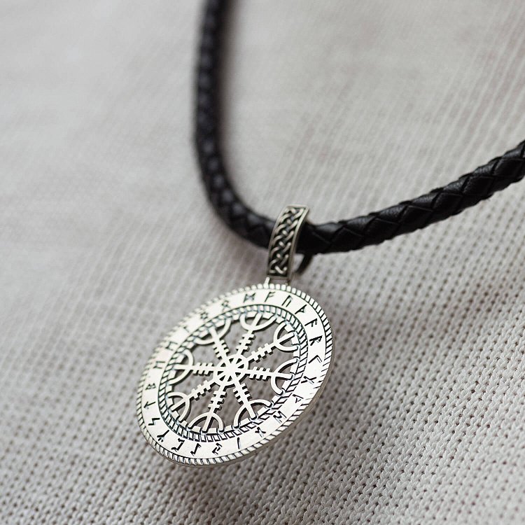 ﻿Срібний кулон "Шолом жаху із рунами" 984 від ювелірного магазину Онікс - 3